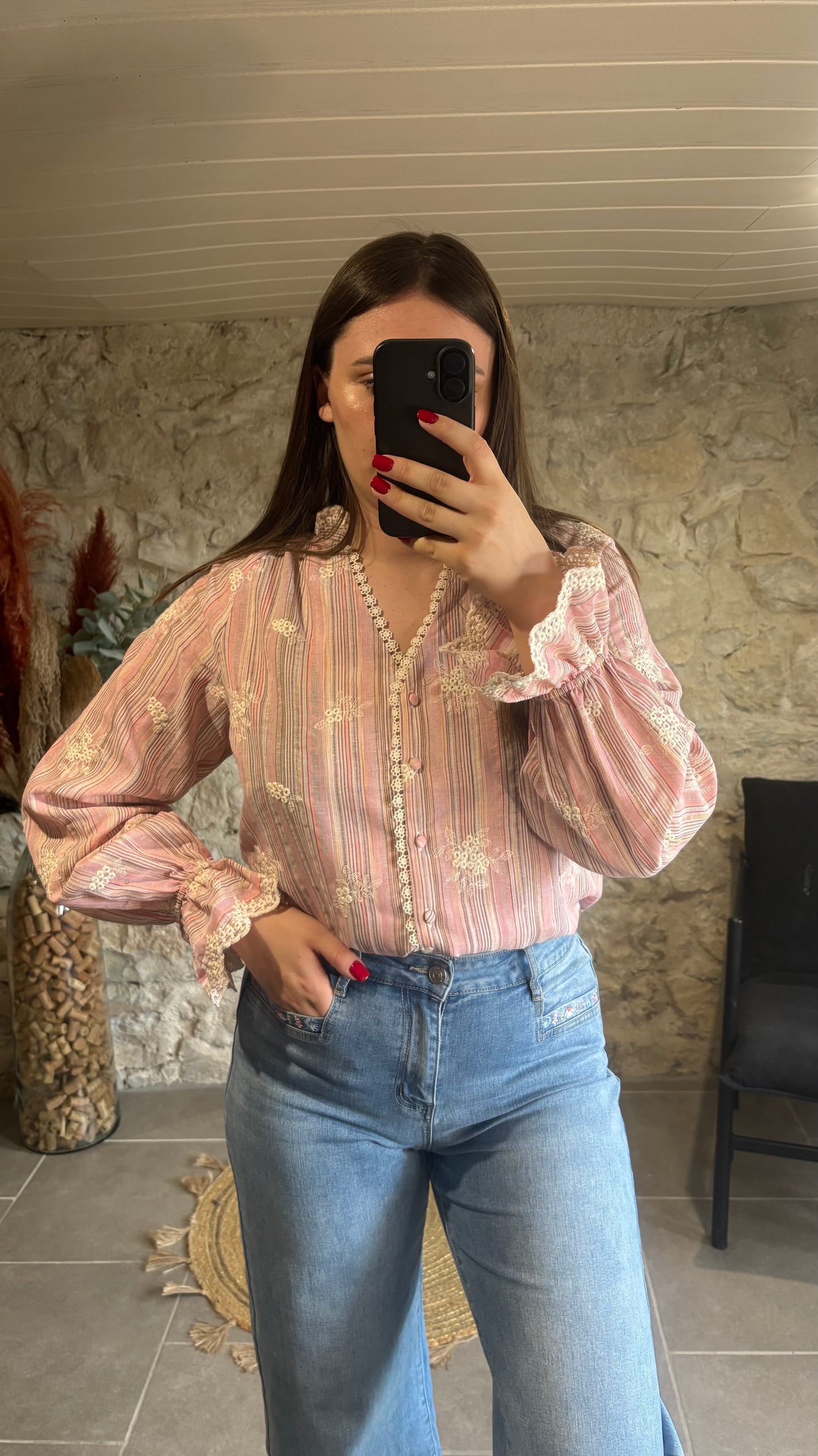 𝐁𝐥𝐨𝐮𝐬𝐞 𝐆𝐨𝐧𝐢𝐚